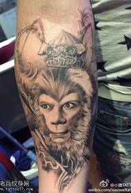 Det bästa tatueringsmuseet rekommenderade en arm Sun Wukong tatueringsarbete