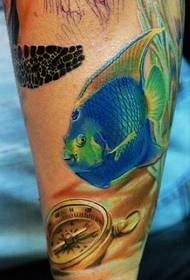 Mînakek Tattoooo Animal: Arm 3D Modela Tattoo ya Goldfish Little Colored