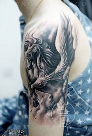 Umyuziyam ogqwesileyo we tattoo ucebisa ingalo ye-unicorn tattoo