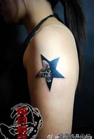 disegno del tatuaggio stella a cinque punte teschio: braccio disegno del tatuaggio stella a cinque punte teschio