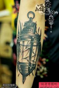 Arm Lighthouse Tattoos werden von Tattoos geteilt