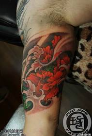 Arm faarweg Peony Blummen Tattoo Muster