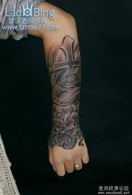 Pattern ng Snake Tattoo: Arm Snake Peony Cross Tattoo Pattern