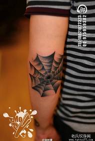 Arm elmboog klassieke mode spinneweb tatoeëringpatroon  26594 @ Armkleurmasker, kersiebloeisel, tatoeëringpatroon