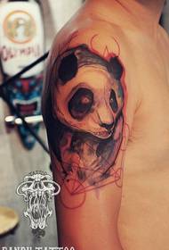 Show de tatuajes, comparte un trabajo de tatuaje de panda de brazo