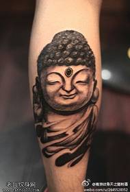 Pola tato lengan Buddha