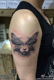 Modello di tatuaggio farfalla braccio