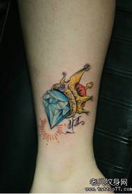 Tatoeage show foto aanbevolen een arm kleur kroon diamant tattoo patroon