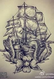 Yelkenli ahtapot çiçek dövme resmi dövme gösterisi ile paylaşılıyor
