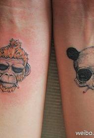 Zglobni crtani panda majmun tetovaža rad