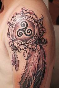 Tattoo შოუ, გირჩევთ დიდი შეიარაღებული ოცნების Catcher tattoo