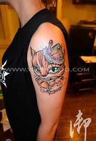 I tatuaggi per gatti color braccio sono condivisi dai tatuaggi