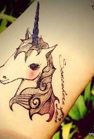 Spettacolo di tatuaggi, consiglia un tatuaggio unicorno braccio