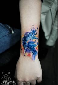 Tattoo show, recommend an arm color goldfish tattoo