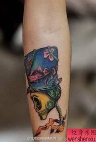 Tatuaggio braccio arco tatuaggio