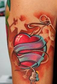 Arm tatoveringsmønster: armfarve elsker tatoveringsmønster