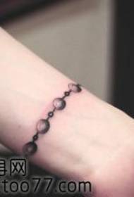 Fermoso e moderno patrón de tatuaxe de pulseira