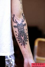 modello di tatuaggio antilope braccio