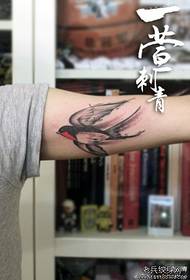 Arm fashion classic little swallow tattoo pattern