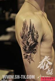 ruku duh svjetlo krila tetovaža uzorak