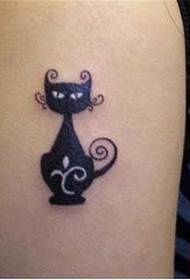 Мала, свежа, узорак мачје тетоваже