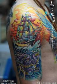 紋身秀，推荐一隻手臂色航海章魚紋身作品