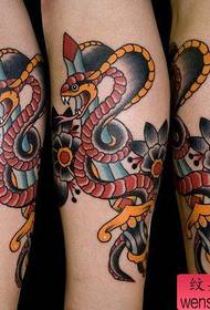 patrón de tatuaxe de serpe de cor do brazo