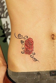 mužské brucho osobnosť ruže tetovanie