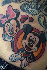 vēdera Mikija tetovējuma modelis