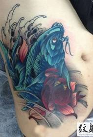 tatuaggio del calamaro della vita e dell'addome della personalità della moda