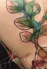 trebušno naslikan vzorec tatoo listov
