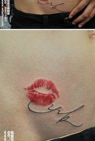 секси гламурозни узорак тетоваже црвених усана
