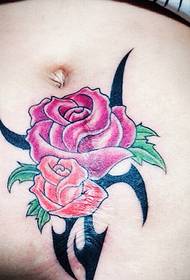 cobertura femenina patró de tatuatge de rosa
