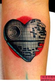 препоручите персонализовану слику љубавне тетоваже