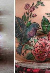 Menutupi bekas luka, burung dan bunga, tato bunga