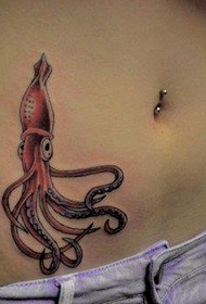 uzuri tumbo ndogo nzuri squid tattoo muundo