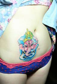 piękna blizna na brzuchu urocza ładny obraz tatuażu słonia