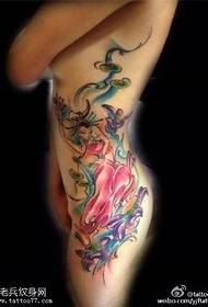 Stíl na Síne daite patrún tattoo bláthanna bláth