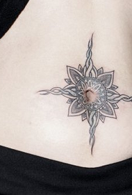 totem di tendenza pancia bellezza squisita totem Modello del tatuaggio