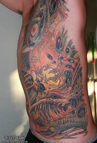 classic painted large skull tattoo pattern