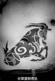 brzuch klasyczny wzór tatuażu krowy