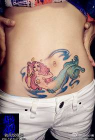 Image de tatouage de sirène couleur de l'abdomen