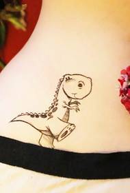 tatuaggio di piccolo dinosauro carino addome femminile sexy