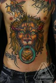 A ’dìon pàtran tatù Lion Lion sàbhailte