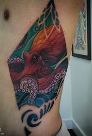 Triangulu addominale Octopus Pattern di tatuaggi