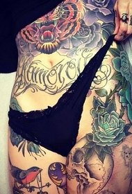 female waist to the leg of the tiger head tattoo display