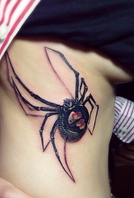 piept foarte frumos model de tatuaj de păianjen