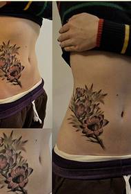 stijl mooie buik prachtige mooie lotus tattoo patroon foto