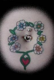 Addome fiori colorati e disegni di tatuaggi a cuore