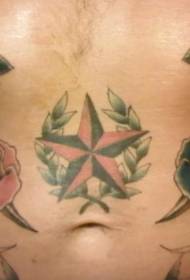 patrón de tatuaxe de rosa de cinco puntas de cor de abdome
